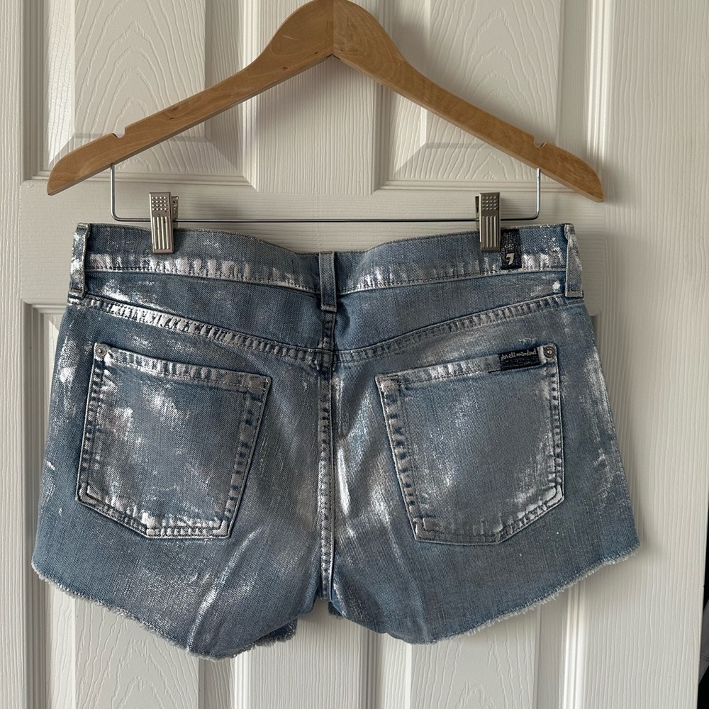 7 For All Mankind Silver Metallic denim shorts Size 28 - Picture 2 of 9